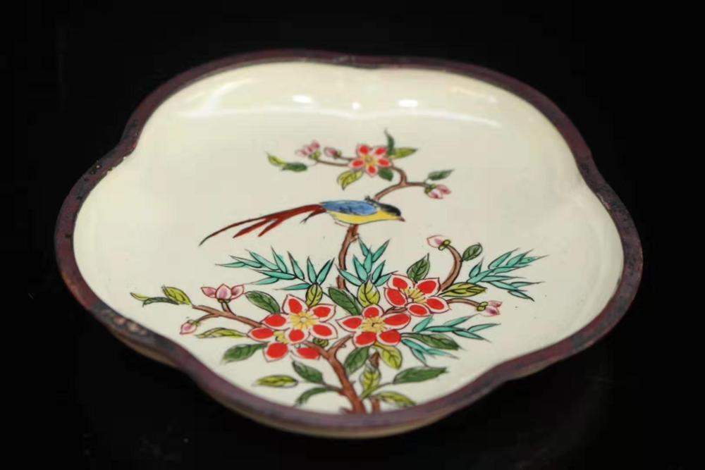 Ancient Chinese collection enamel enamel Small plate /decorative collection