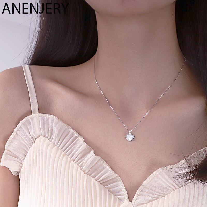 ANENJERY Shell Pendant Necklace Statement for Women Clavicle Chain Necklace Office Jewelry S-N684