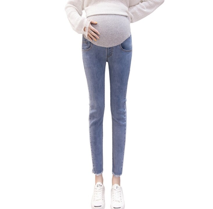 Vaqueros Ajustados De Tiro Medio Y Material Elástico