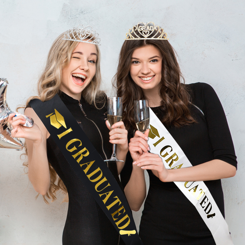 2024 Gegradueerde Satijnen Sjerp Glitter Kroon Voor Afstudeerfeest Decoratie Ballonnen Fotocabine Rekwisieten Bachelor Graduate Benodigdheden
