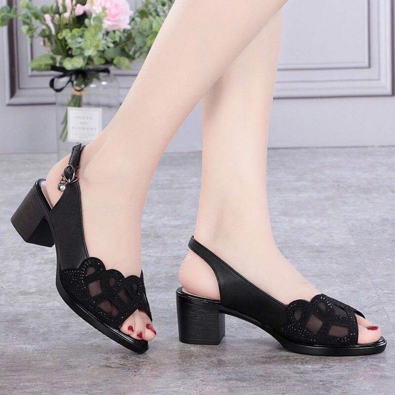 Para Mujer Sandalias de tacón grueso con hebilla de palabra negra con fondo suave hueco para mamá, zapatos de malla, novedad de verano 35-40