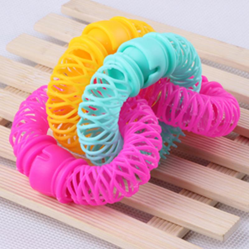 8 Teile/paket Tragbare Donuts Haar Locken Rolle Haar Styling Werkzeug Farben Nach Dem Zufall