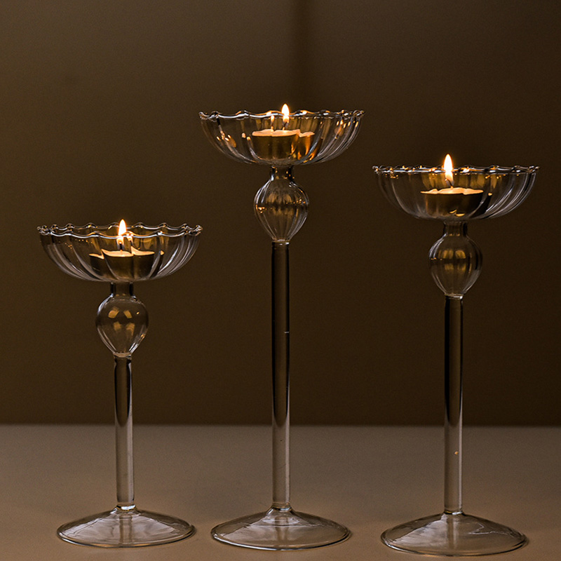 Transparenter Glas-Kerzenständer mit hohem Fuß, moderner europäischer Abendbankett-Tischdekoration, Kerzenhalter mit Kerzenlicht-Mittelstück