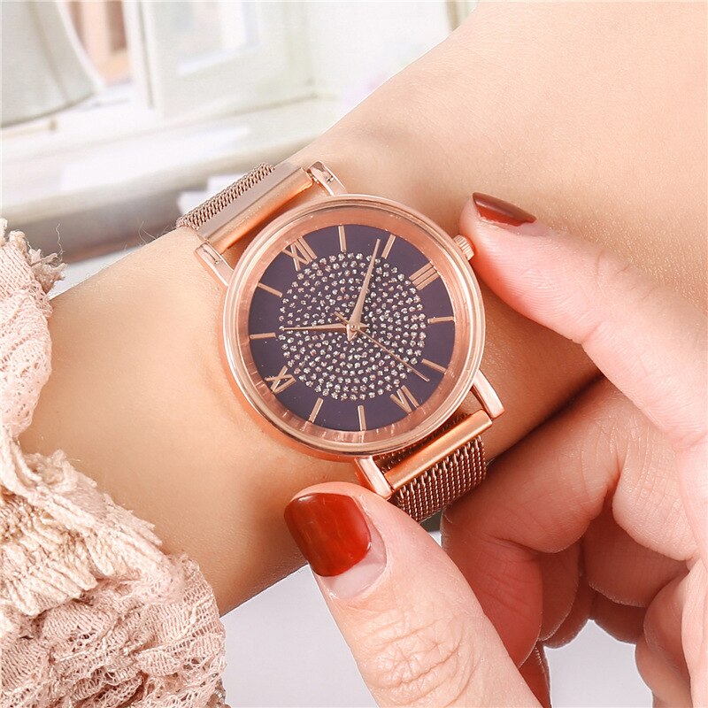 Relojes de de lujo para mujer, elegantes relojes de pulsera de oro para mujer, reloj de pulsera de cuarzo con hebilla magnética de malla inoxidable