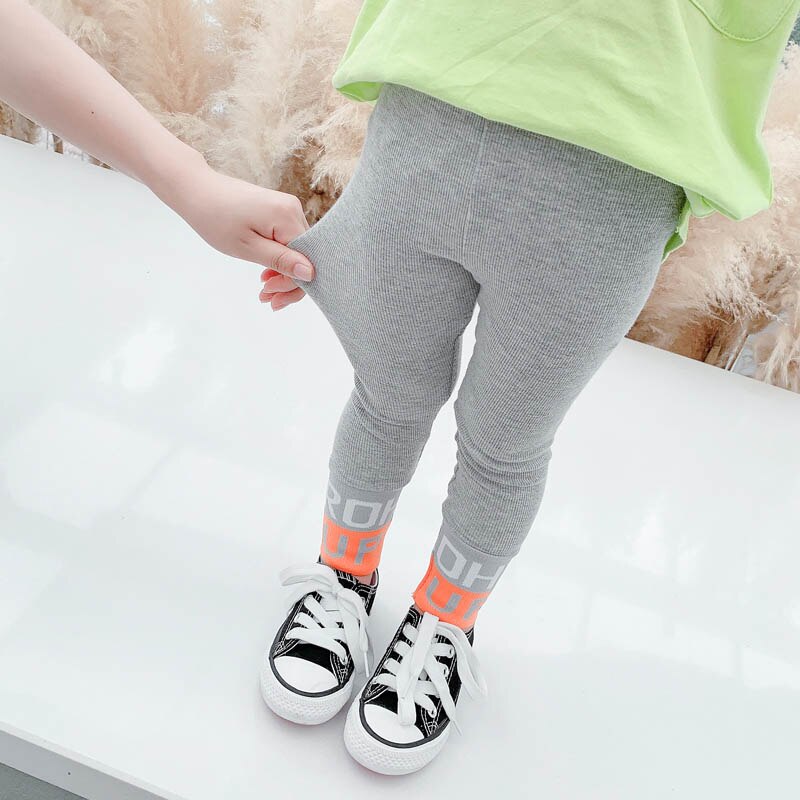 Leggings ragazza lettera ragazze pantaloni Slim pantaloni Patchwork per bambini primavera autunno bambino ragazza vestiti stile Casual: 4T