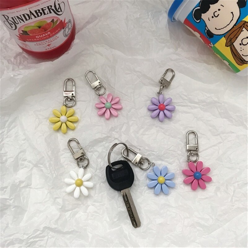 1PC Cute Resin Flower Keychain For Woman Candy Color Flower Charms Keyring Girls Earphone Cover Jewelry Wedding