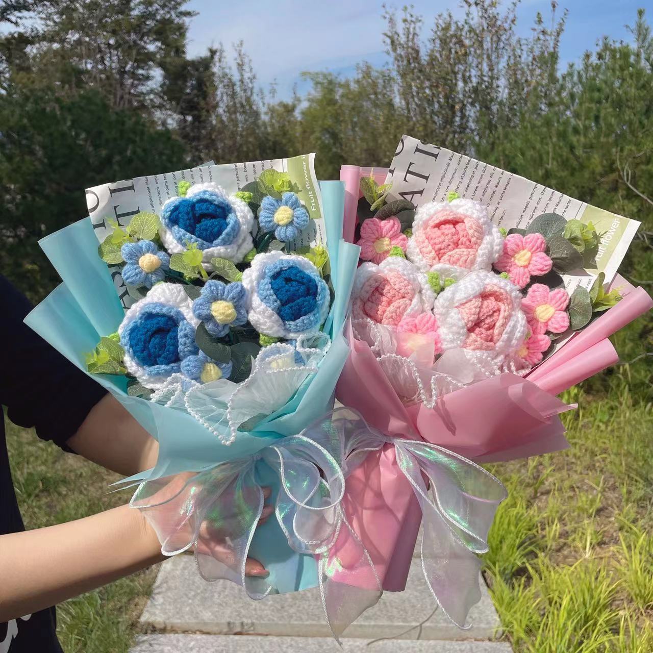 Afgewerkte gebreide bloemen Zonnebloemen gehaakt boeket Creatieve gebreide bloemen Valentijn Moederdag Verjaardag Afstudeercadeaus