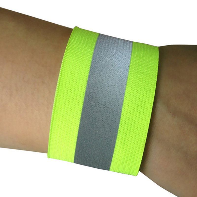 Noc wysoka widoczność bezpieczeństwo w miejscu pracy taśma ostrzegawcza bieganie jazda na rowerze zewnętrzne opaski odblaskowe elastyczna opaska