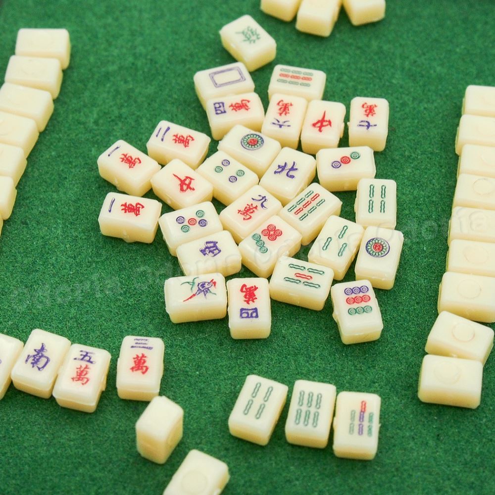 Odoria 1:12 Miniatuur Chinese Mahjong En Houten Tafel Set Poppenhuis Decoratie Accessoires