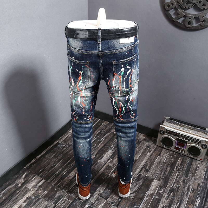 Streetwear mænd jeans spliced slim fit ripped biker jeans homme paint elastisk hip hop lange bukser