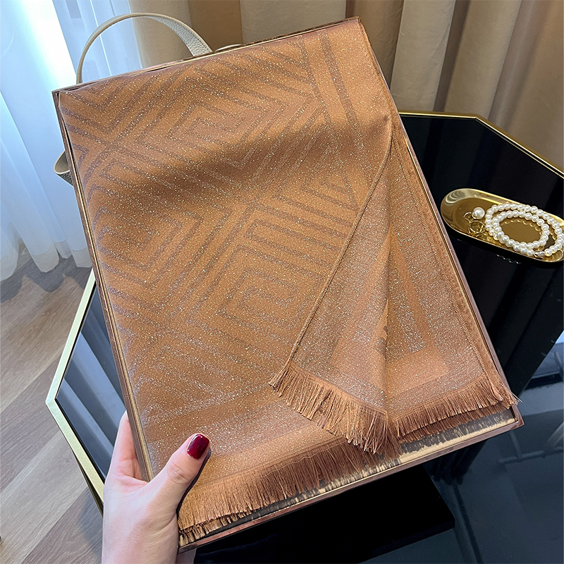 2025 mais recente malásia tudung bawal moda impressão hijab lenço envolve premium algodão voile macio lenço muçulmano proteção solar: Champagne
