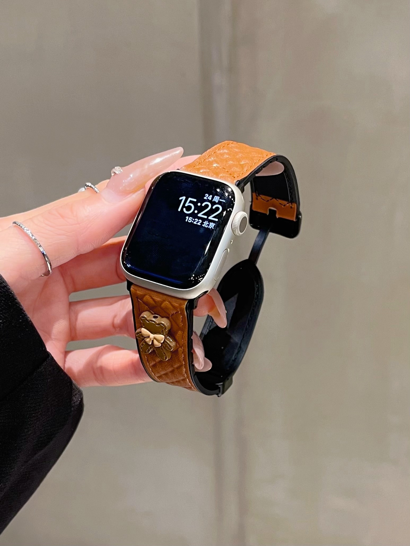 Läderband till apple watch-bandet series ultra 10/9/8/7/6/5/4/3/2/1 se 38mm 40mm 41mm 42mm 44mm 45mm 46mm 49mm rem: Svart vit / 17mm