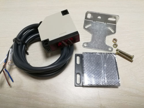 E3JK-R4M1 Omron-Sensor de interruptor fotoeléctrico, fotocélula reflectante ajustable AC/DC,