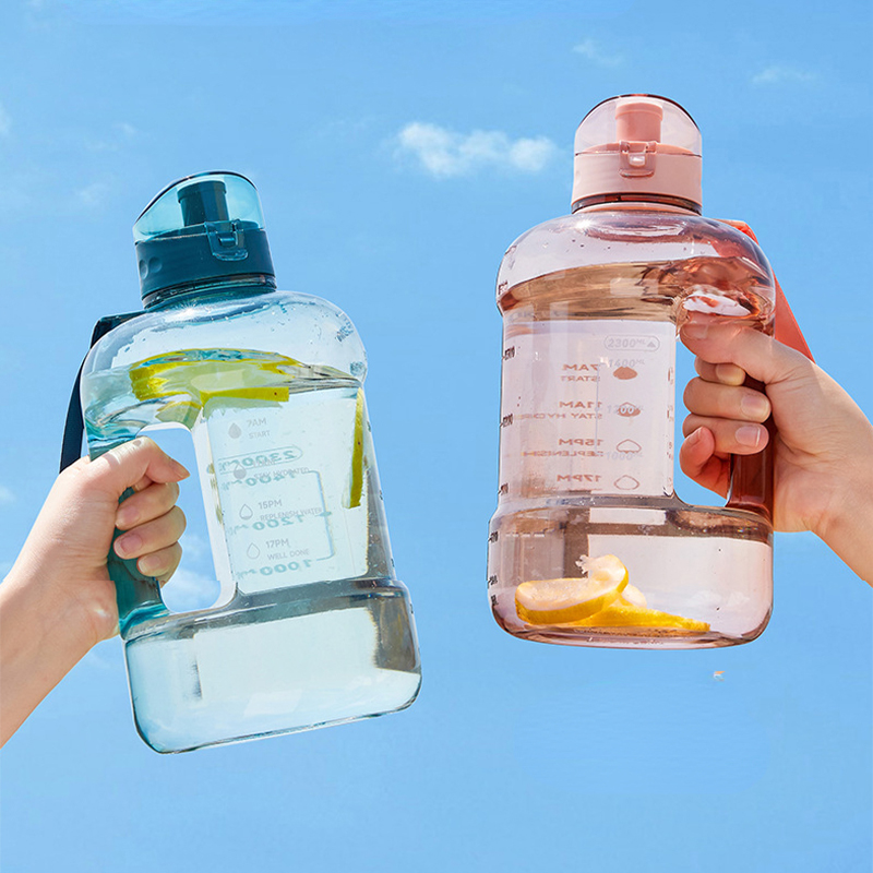 1.5L/2L sans Bpa Sport bouteille bouilloire 1 Gallon grande capacité Tritan bouteille d'eau avec paille boisson bouteille d'eau tasse