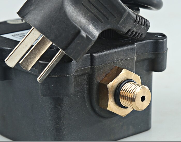 Water Pressure Switch With 0~10 Bar Pressure Range Relay Switch Signal Output and G1/2 Inch Connection Pressure Switch