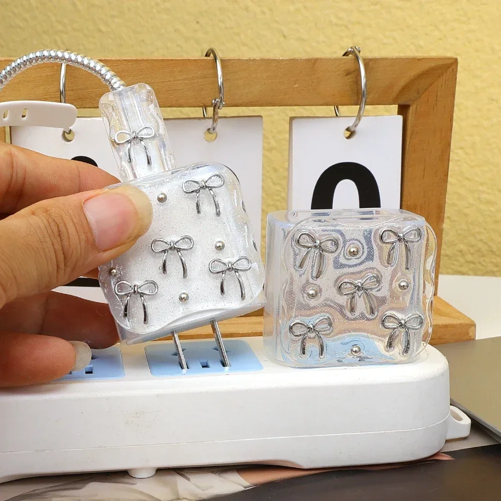 Voor iphone-opladers ipad-stekkeradapter 18w 20w transparante schattige tpu-opladerhoes met strikje, kabeloproller en beschermset