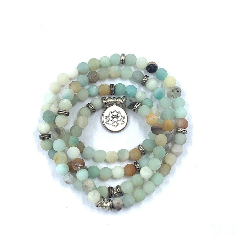 Frauen Armbinde matt gefrostet Amazonit Perlen mit Lotus OM Buddha Charme Yoga Armbinde 108 Mala Halskette