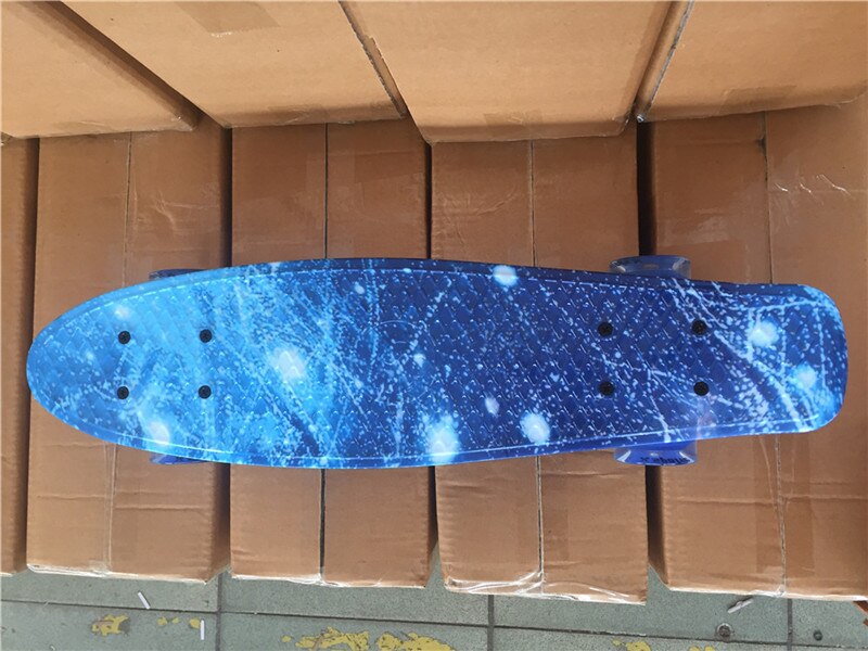 Flashy Penny Board 22 inch Skateboard Cruiser For Kids Mini Skate Board Outdoor Sports Retro Flashing 4 wheels Skates: blue mixed