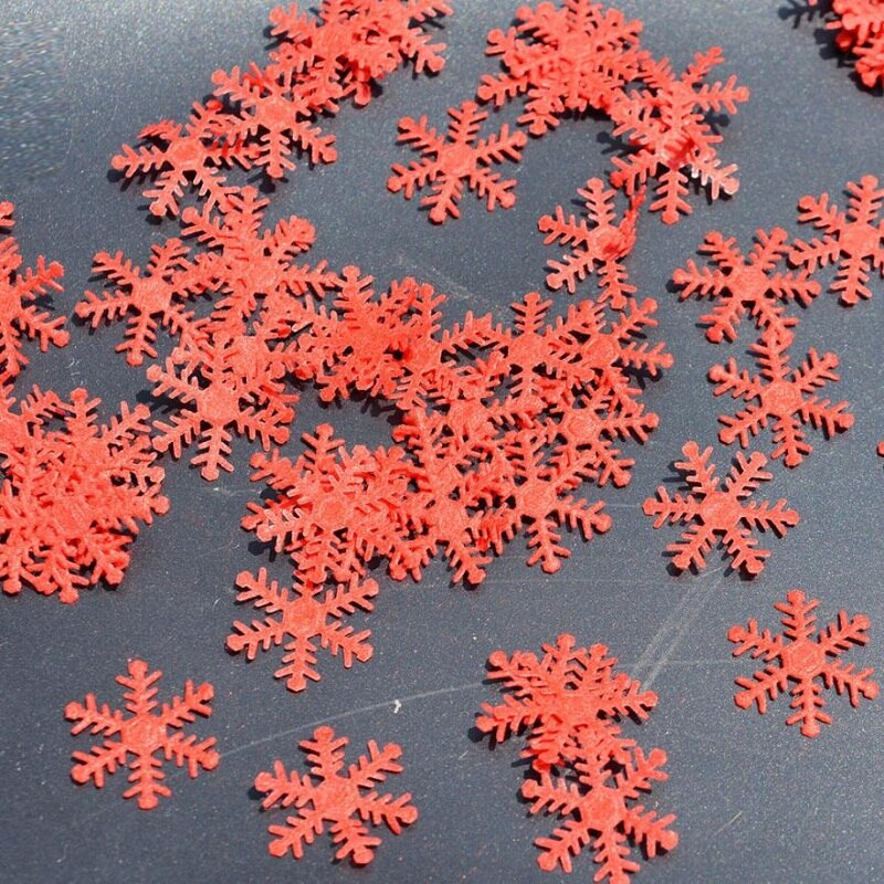 100 stk snefnug konfetti ornament juledekoration til hjemmefødselsdag vinterfest xmas indretning diy drysser bordforsyninger: Rød