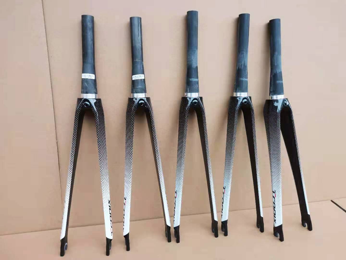 Laatste Hoge Fiets Onderdelen Fiets Voorvork Racefiets Vork Carbon + Aluminium Fietsen Onderdelen 700c Vorken Gloss fietsonderdelen