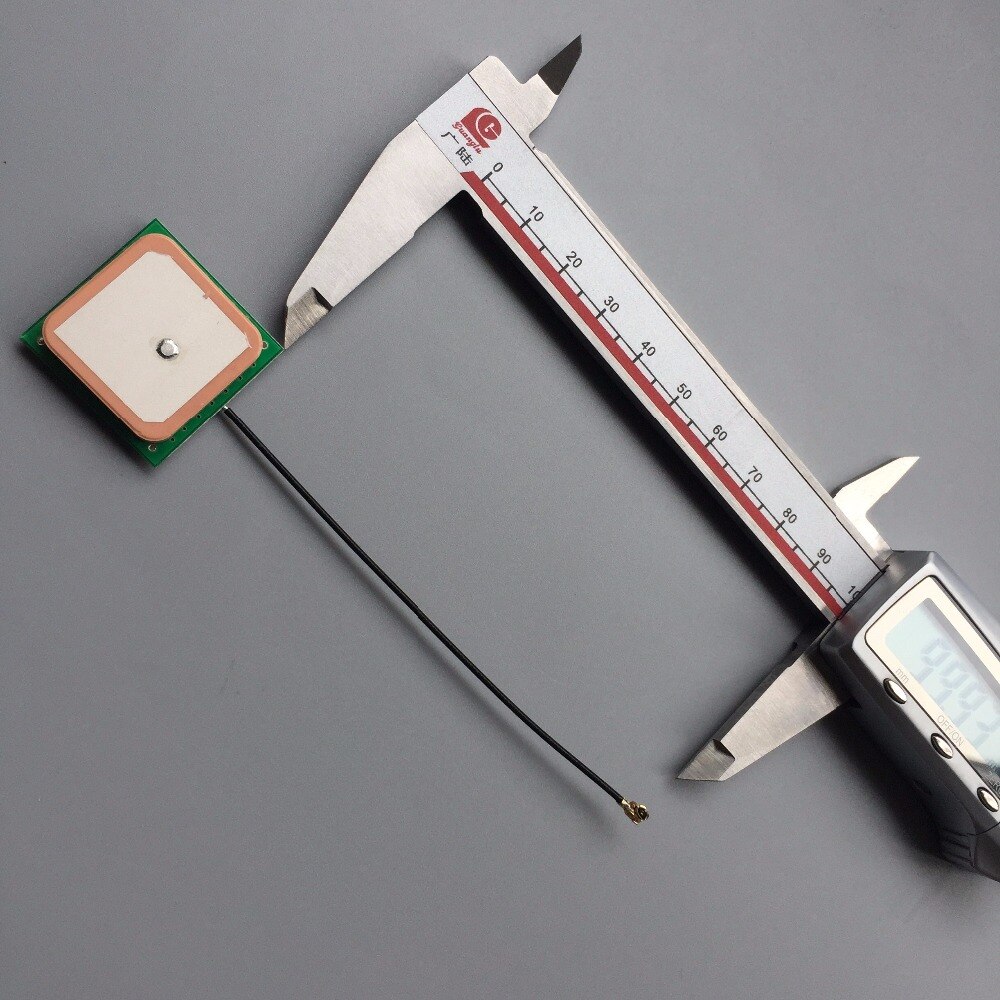 GNSS GPS GLONASS antenna 28dB High Gain ceramic patch internal IPX IPEX MHF4 male 1575.42MHZ 28*28*7mm IPX connector