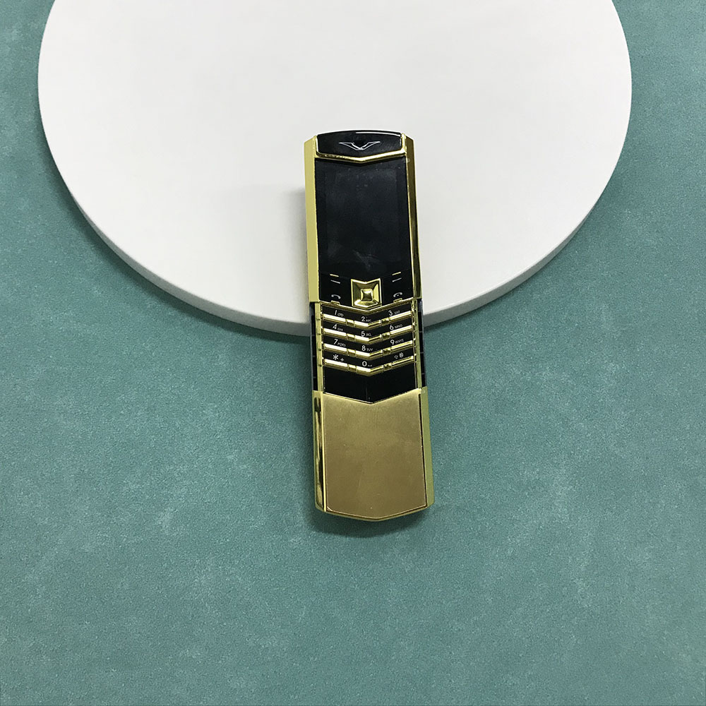 V888 Profi Schieberegler-handys,  mt6261 gsm-fähige handys 2g 2.0 zoll bildschirmdiagonale, Dual-sim- und Dual-bereithalten-funktion  mp3/mp4 fm bluetooth-funktion. klassisches mobiltelefon.: Gold