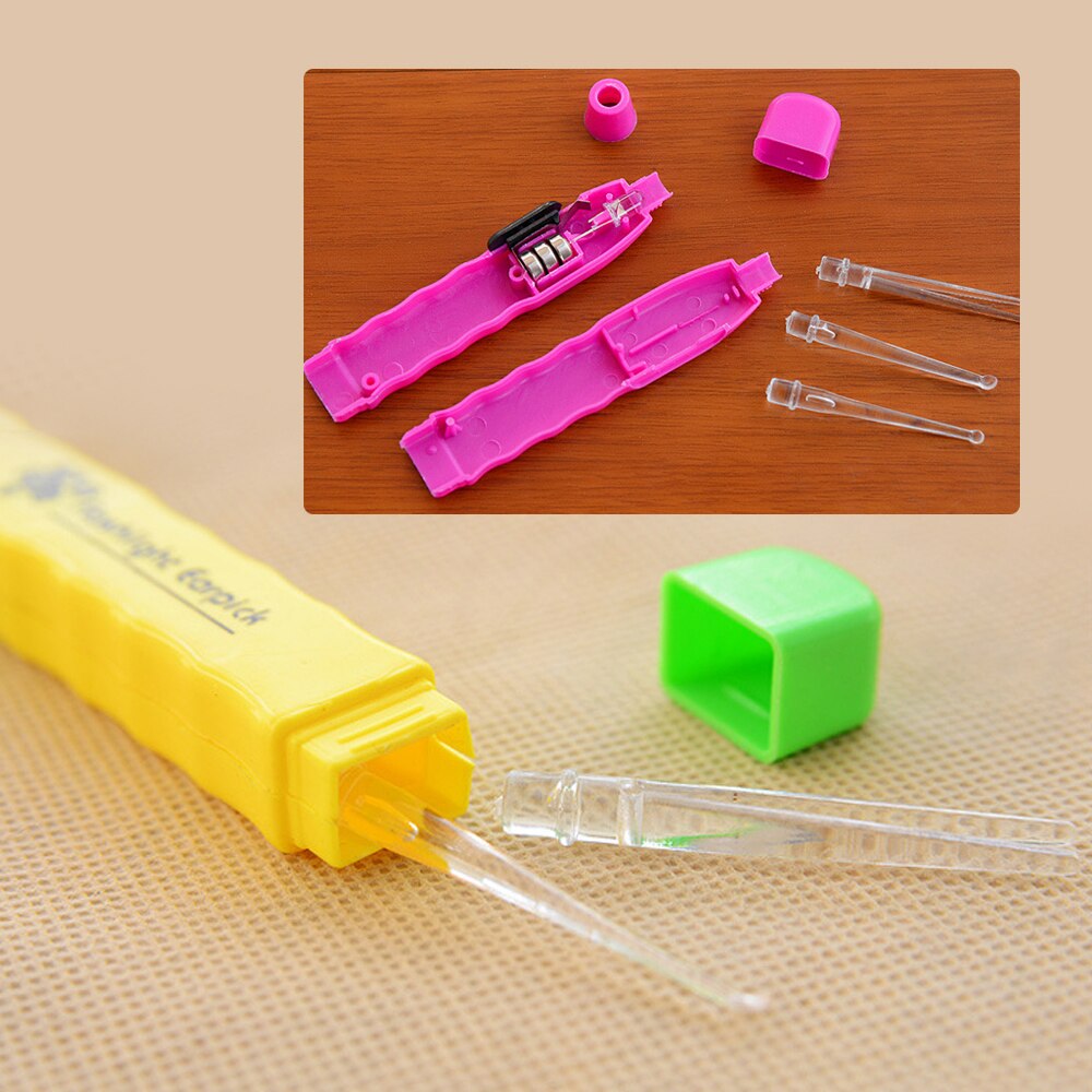 Led Oor Pick Schoonmaken Tool Wax Remover Kit Voor Volwassenen Kids Plastic Willekeurige Kleuren