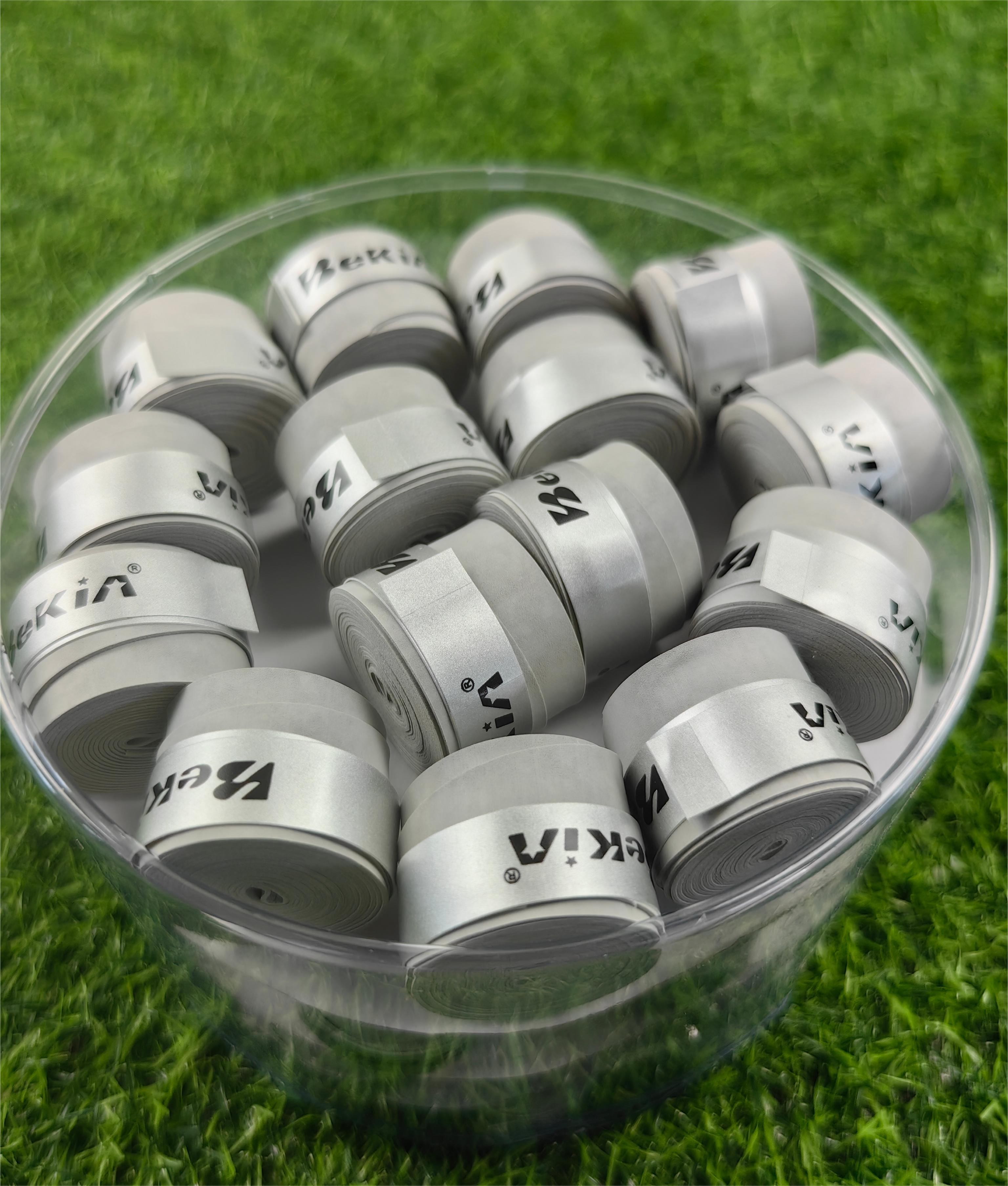 60 kpl/pakkaus kuiva tennismailan kahva liukumaton hikeä imevä suojus tapit sulkapallokahvat mailan tärinäsuoja hikinauha: Harmaa