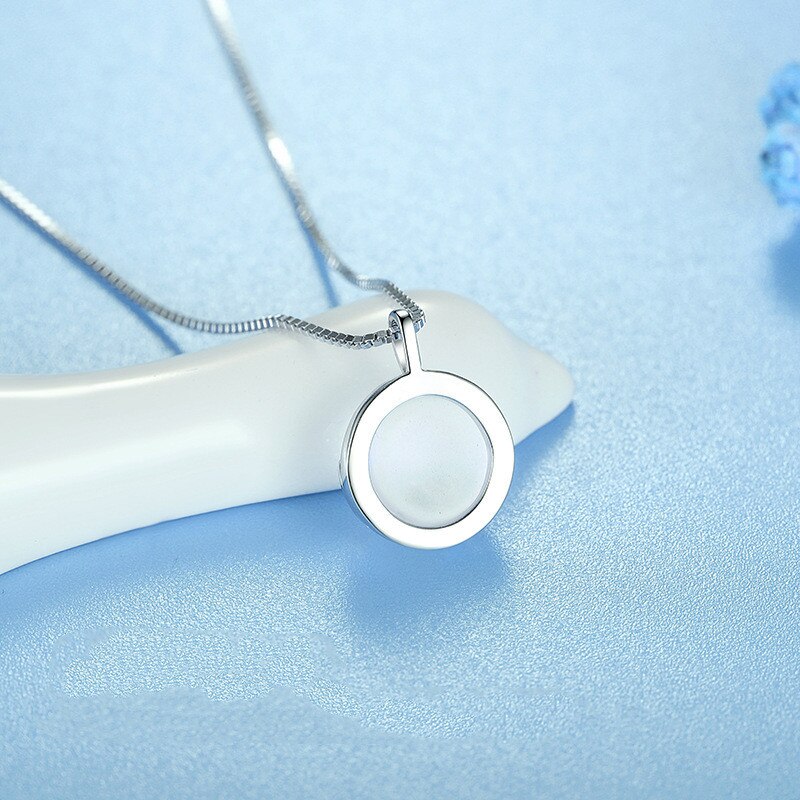 Huitan Eenvoudige Stijlvolle Imitatie Maansteen Hanger Ketting Voor Vrouwen Fancy Box Ketting Meisje Veelzijdige Mode-sieraden 2022