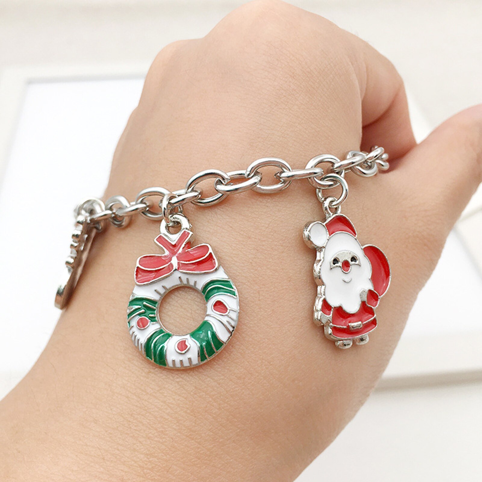 Christmas Countdown Calendar DIY Jewelry Set DIY Bracelet With 20PCS Charm Pendant Christmas Trees, Bells, Snowflakes, Bracelet