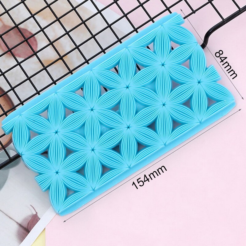 1pcs Plastic Cute Icing Embossing Decoration Cutter Cake Bakeware Cake Embosser Flower Cookie Cutters DIY Fondant Biscuit Molds