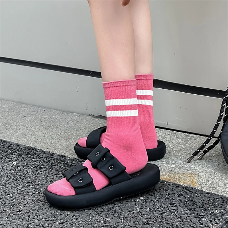 Femmes chaussettes japonaise automne nouvelle nouveauté couleur bonbon sport équipage chaussettes pour filles Style Preppy rayé chaussettes décontracté
