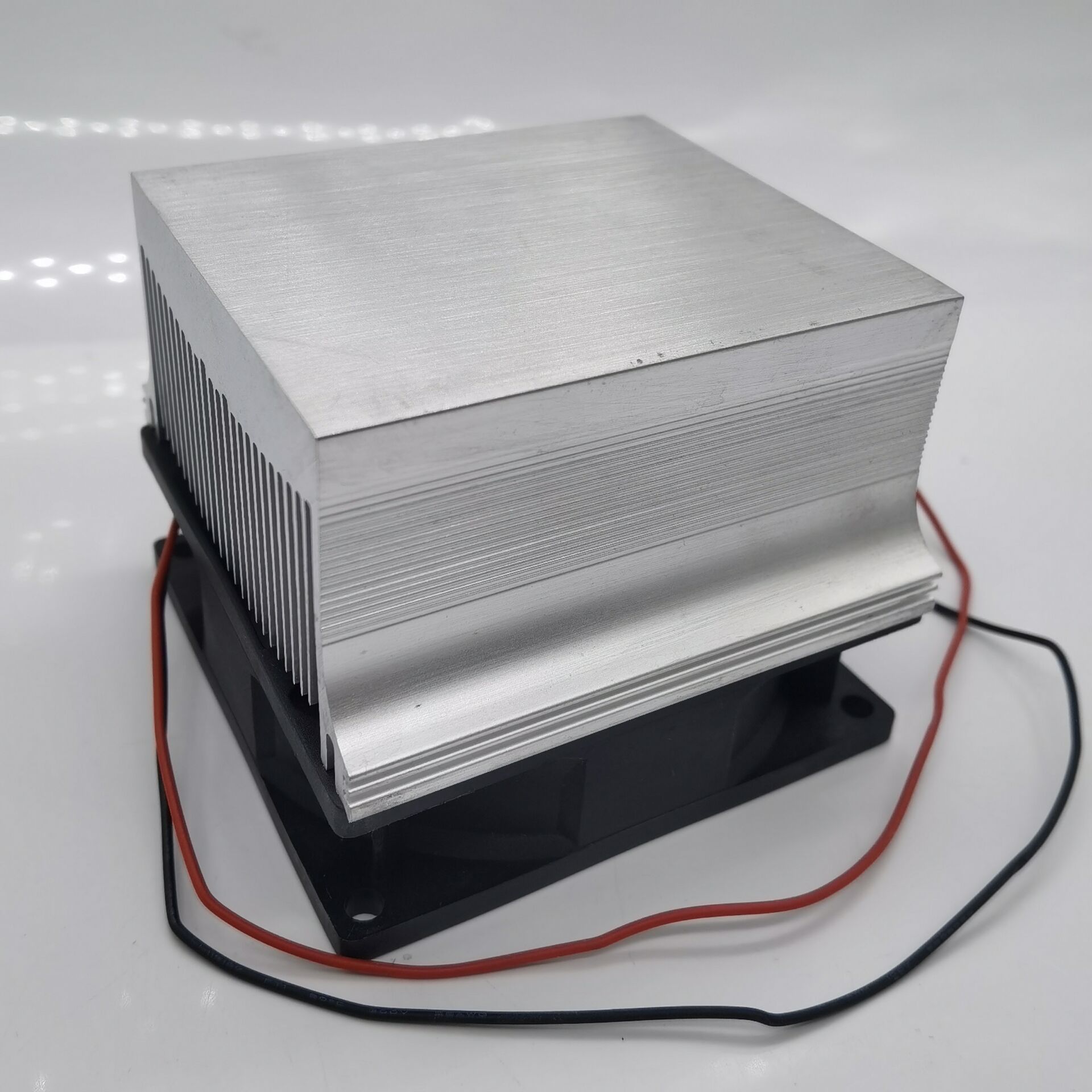 Aluminium plaat met 12 v ventilator voor high power led diy Aluminium Koellichaam Koelventilator voor 50 w 100 w 150 w 200 w led