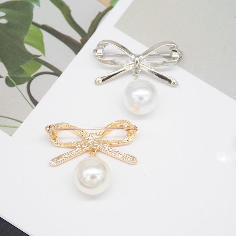 Simple Pearl Bow Brooch Safety Lapel Pins and Brooches Scarf Buckle Needle Corsage Clothing Women Accessories