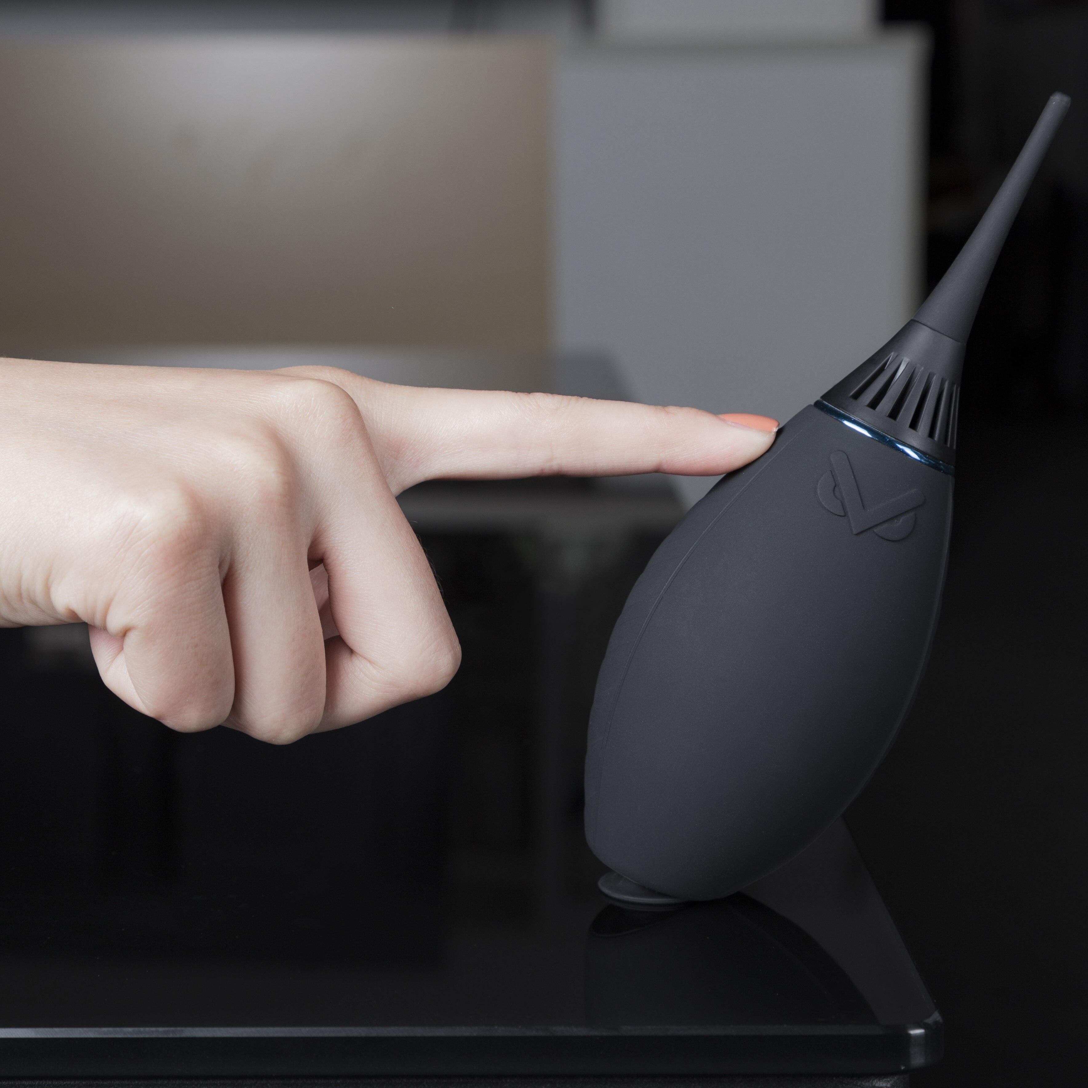 VSGO Air Blower V-B02E Dust Blower with Filter Camera Lens Cleaning Rubber Blaster for Digital Camera Cleaning