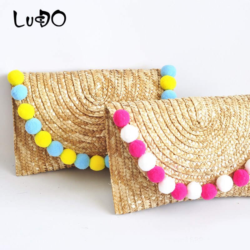 Bolso de paja para mujer, bolsa de mano tejida, paja de trigo trenzada, Bola de piel, decoración de verano salvaje, informal,