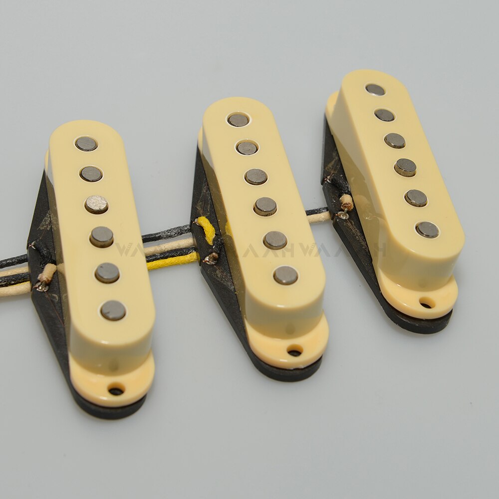 Alnico 3 SSS Surfari Handwound Guitar Pickups Vintage 1954 Single Coil for ST style Guitars N/M/B For ST Guitar Yellow Cover: Red