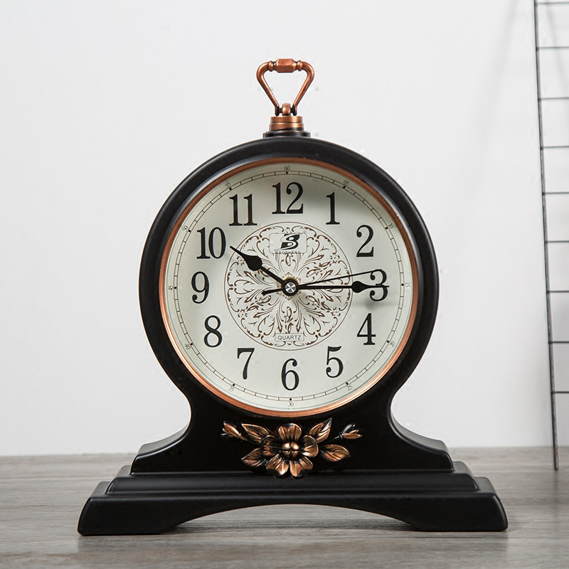 Europæisk stil minimalistisk vintage retro stille bord ur stue kontor desktop pendul sæde ur hjem dekoration: Sort