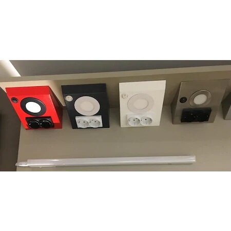 Keittiön työtaso/alakaappi led-valaistus kaksoispistorasia metalli 3w led