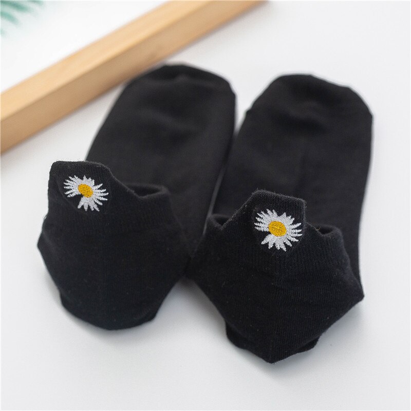 Women's Socks Middle Tube Cotton Socks Cute Flower Pattern Embroidery Girls Socks Fungus Edge College Style Daisy Pattern Socks: C