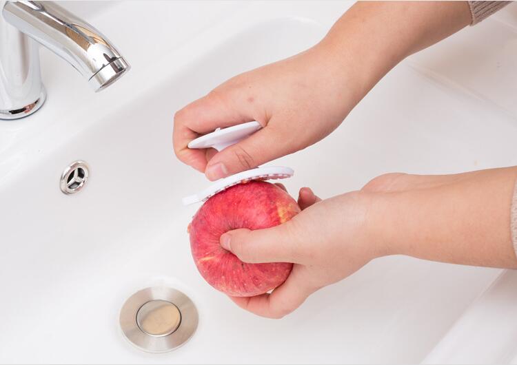 1pc gulerods yam kartoffelbørste ingefærskræller rengøringsbørste plastskraber frugt grøntsagsbørster let rengøring køkken  ok 0818