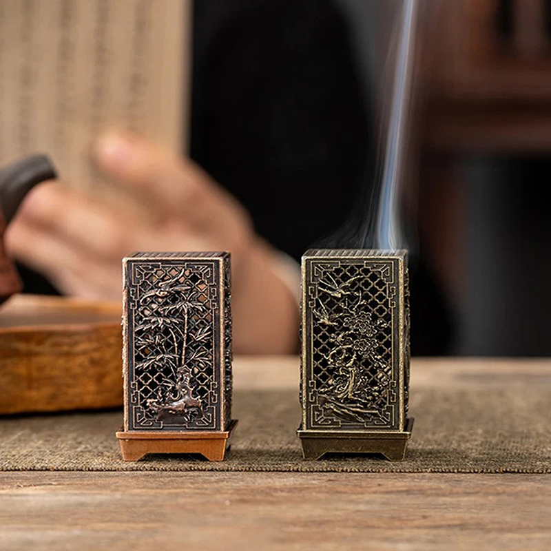 1PC Thuis Ornament Chinese Pruim Wierookbranders Vierkante Verticale Wierookbrander Kleine Legering Wierook Houder Indoor Aromatherapie