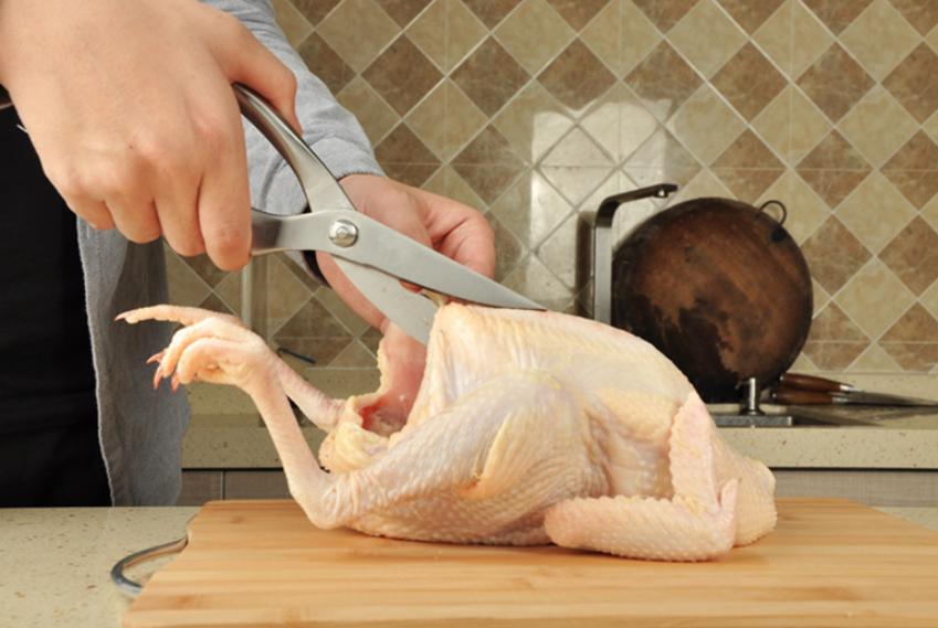 Kitchen scissors, chicken bone scissors, kitchen stainless steel, one-piece strong fish bone scissors