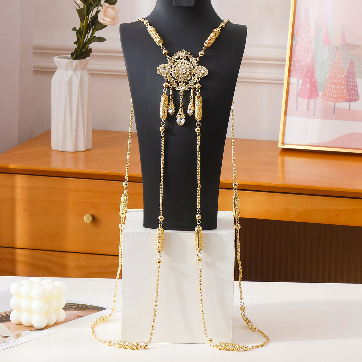 Accessori per il corpo da sposa marocchino in metallo con strass micro-intarsiati fatti a mano con catena da spalla da sposa araba: Luce di Colore Giallo Oro