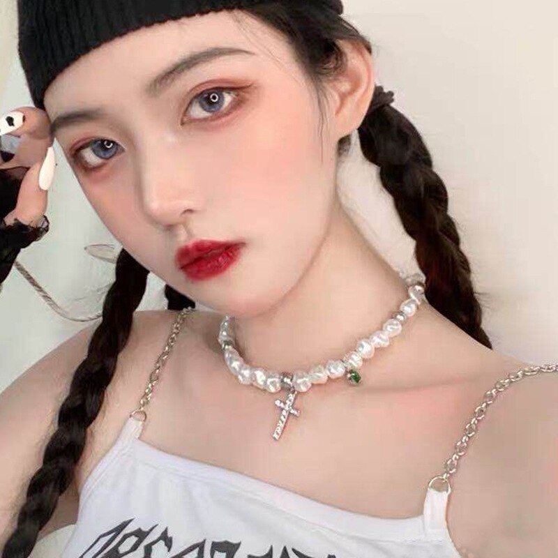 Irregular Pearl Cross Necklace Exquisite Fresh Neck Chain Chokers Female Collarbone Jewlery Charms