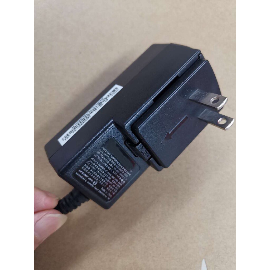 5V 4A AC Adapter For Lenovo Miix 310s 20W Charger IdeaPad Miix - 300-10IBY 80NR M11X-300-101BY 3.5*1.35mm