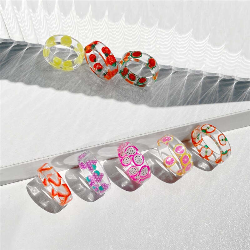 Anillos de resina transparente hechos a mano para niñas, joyería geométrica redonda de limón y fresa, de