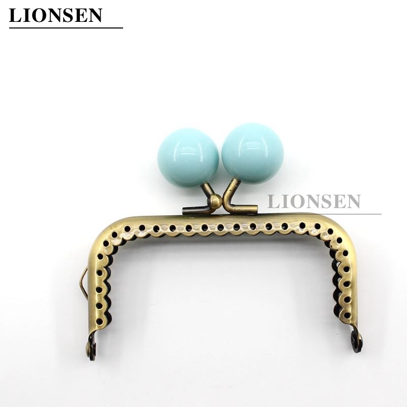 LIONSEN 8.5cm duże koraliki antyczny brąz kwadratowy metalowy uchwyt do torebki do torby sprzęgła akcesoria torebkowe dokonywanie pocałunek blokada zapięcia: Light Blue