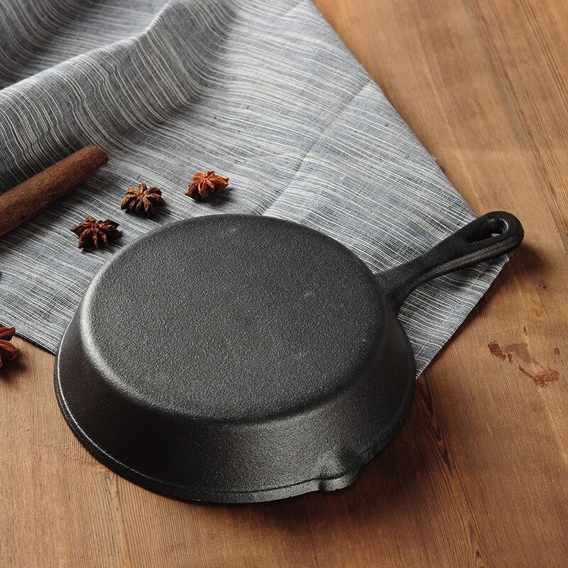 14/16/20cm støpejern stekepanne praktiske kokekar uten belegg wok kokekar panner generell bruk for gass og induksjon komfyr
