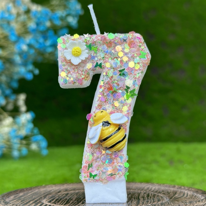 Colored Children's Bee Candle Wedding Guest Girl Boy birthday Candle Party Supplies And Stands Christmas Lights Candles: Tartrazine